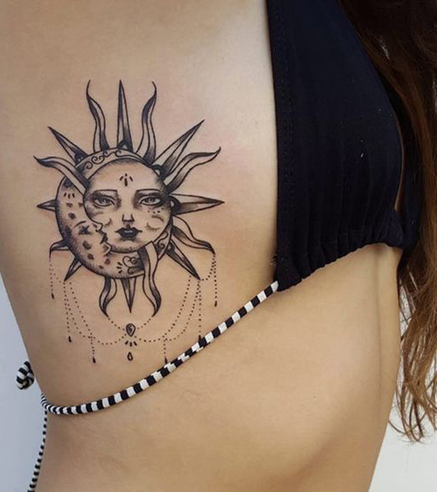 Boho Sun Rib Tattoo Ideas for Women - Tribal Unique Cool Side Tat -  ideas de tatuaje de costilla para mujeres chicas - www.MyBodiArt.com