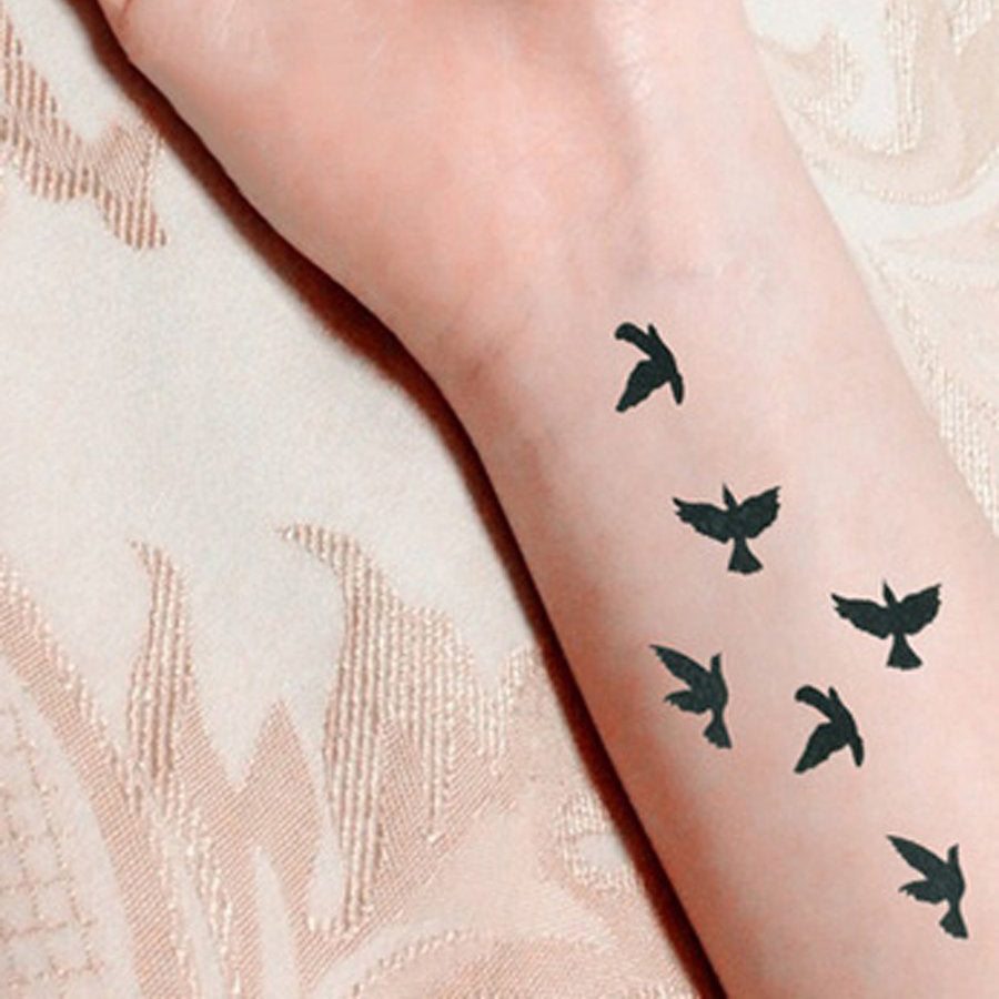 Chenoa Flying Bird Sparrow Silhouette Temporary Tattoo – MyBodiArt