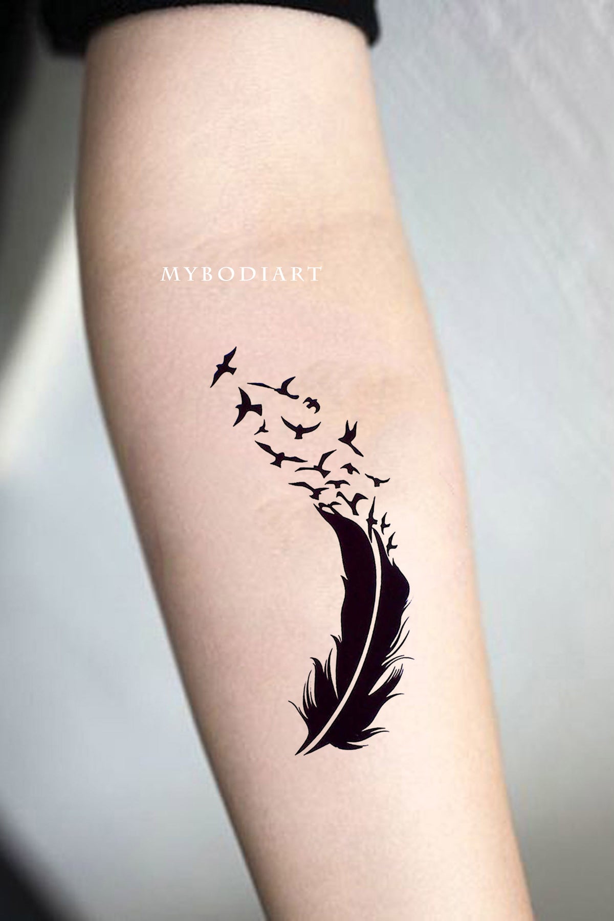 55 Crescent Moon Tattoo Ideas for Perpetual Night Owls