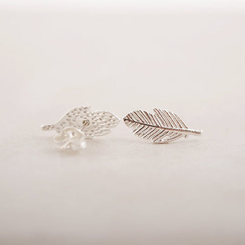 Koharu Minimalist Leaf / Feather Earring Studs – MyBodiArt