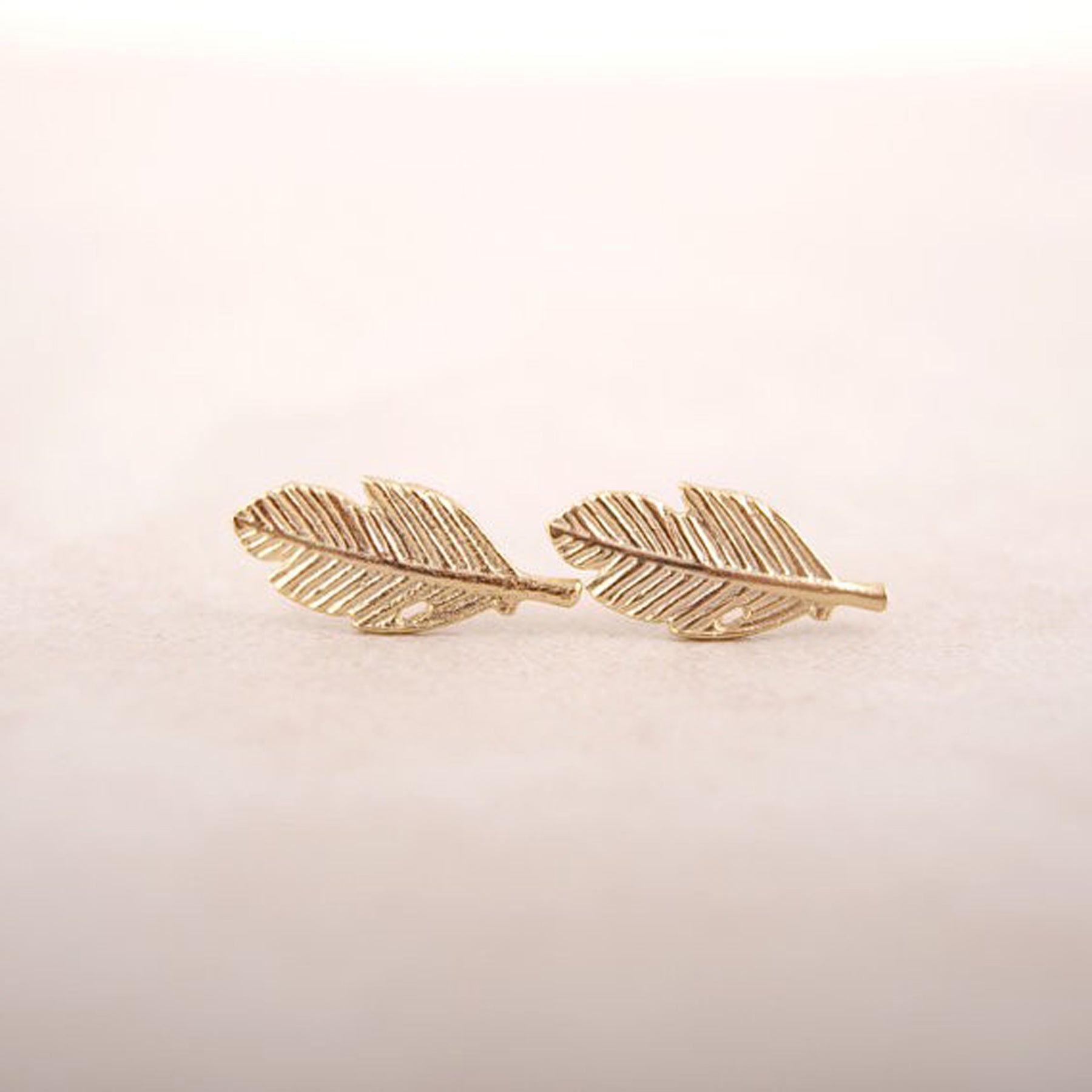 Koharu Minimalist Leaf / Feather Earring Studs – MyBodiArt