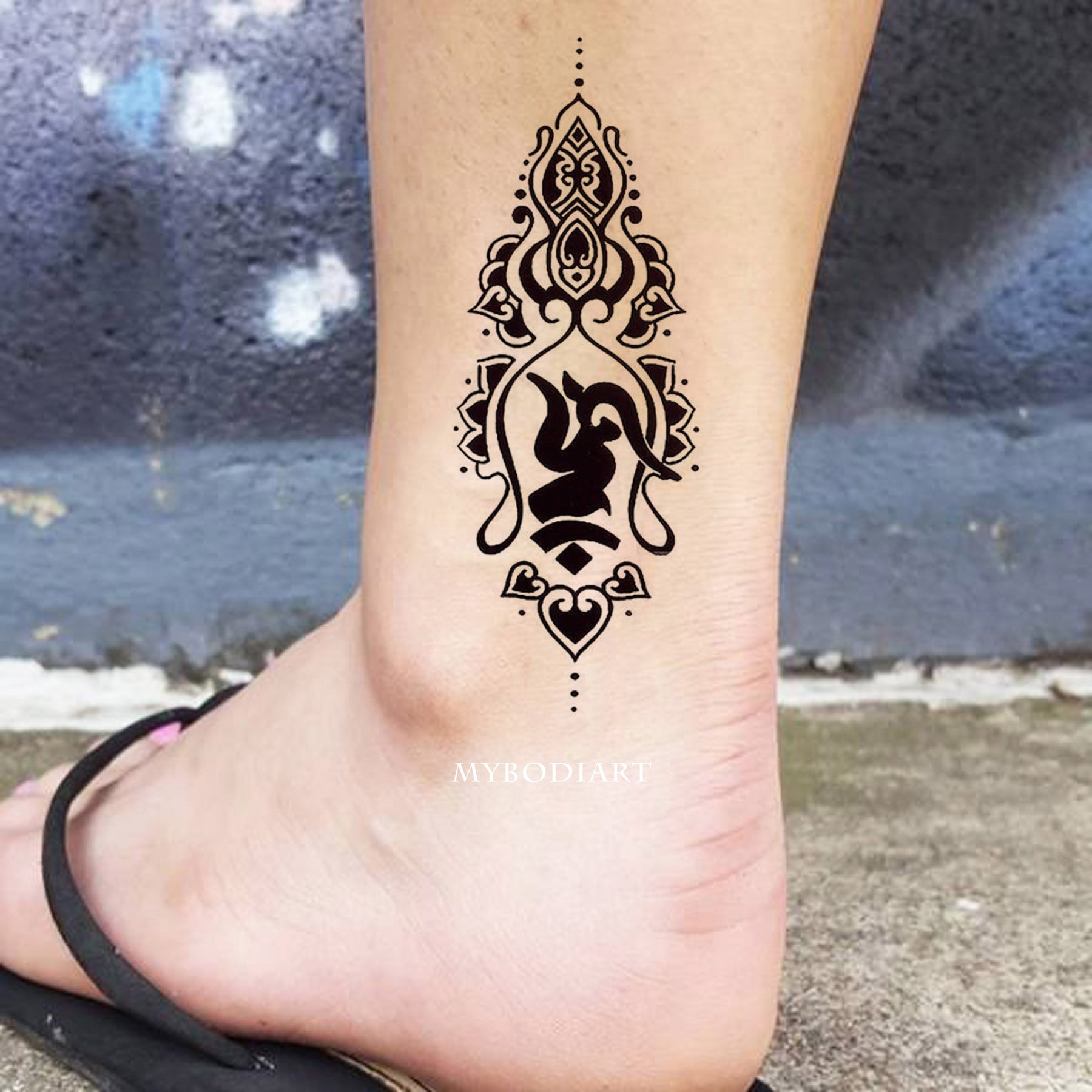 Hindu Ornament Tattoo on Finger | Best Tattoo Ideas Gallery