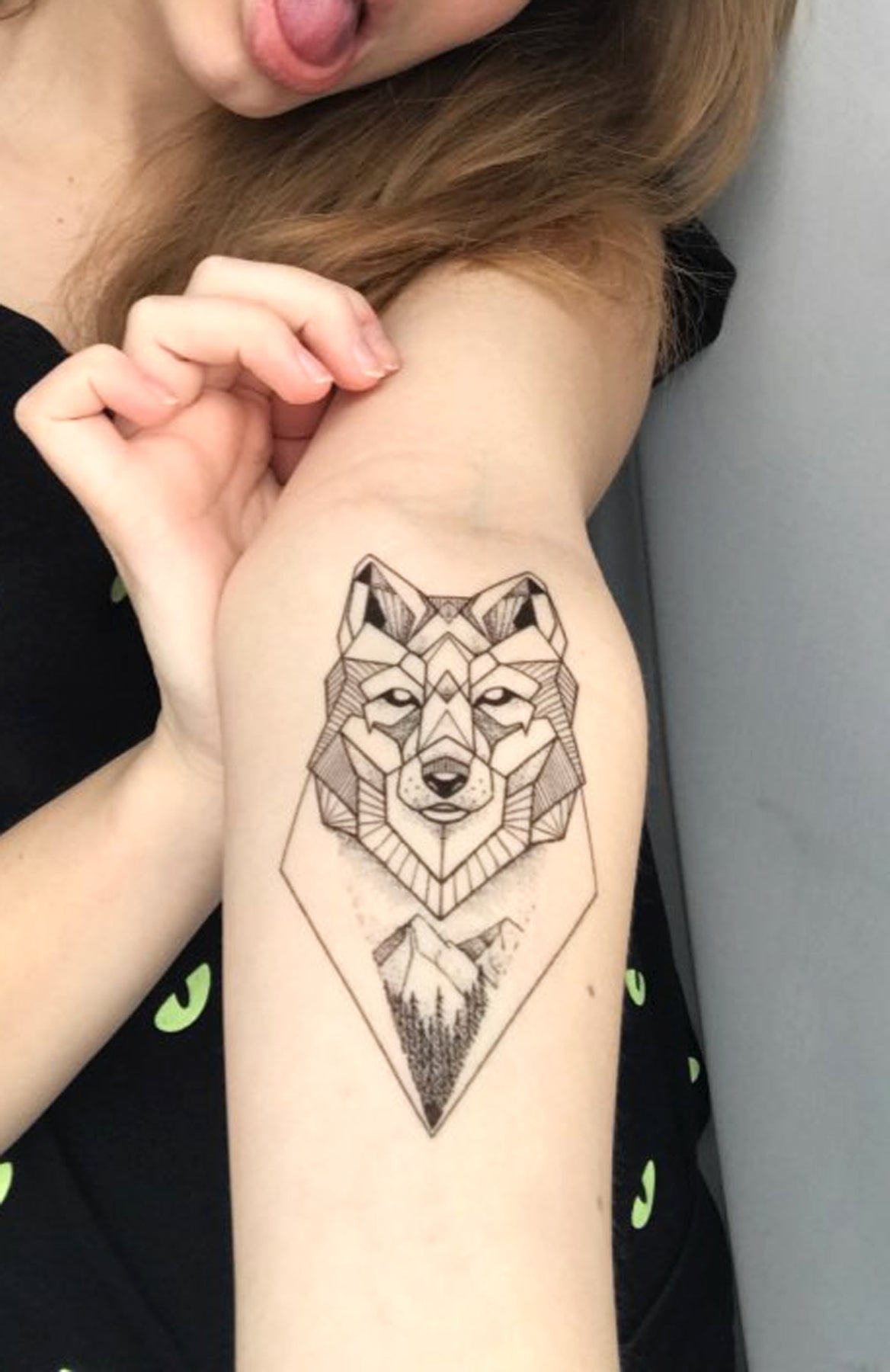 Bark bijouterie  Temporary Wolf Mini Tattoo Tattoo