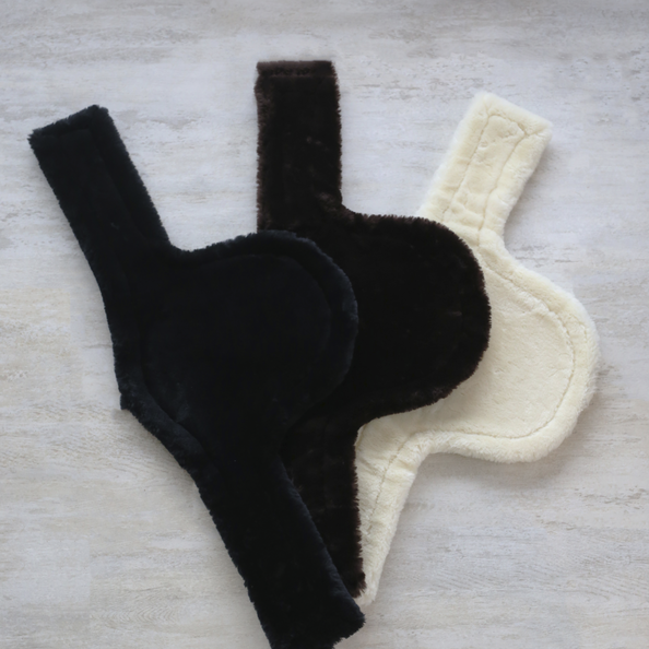 Kentucky Sheepskin Stud Girth Cover - Dapple EQ