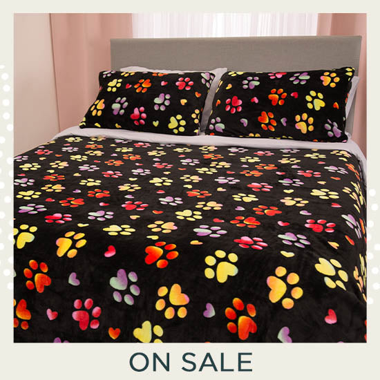 Super Cozy™ Paws & Hearts Bedding - On Sale