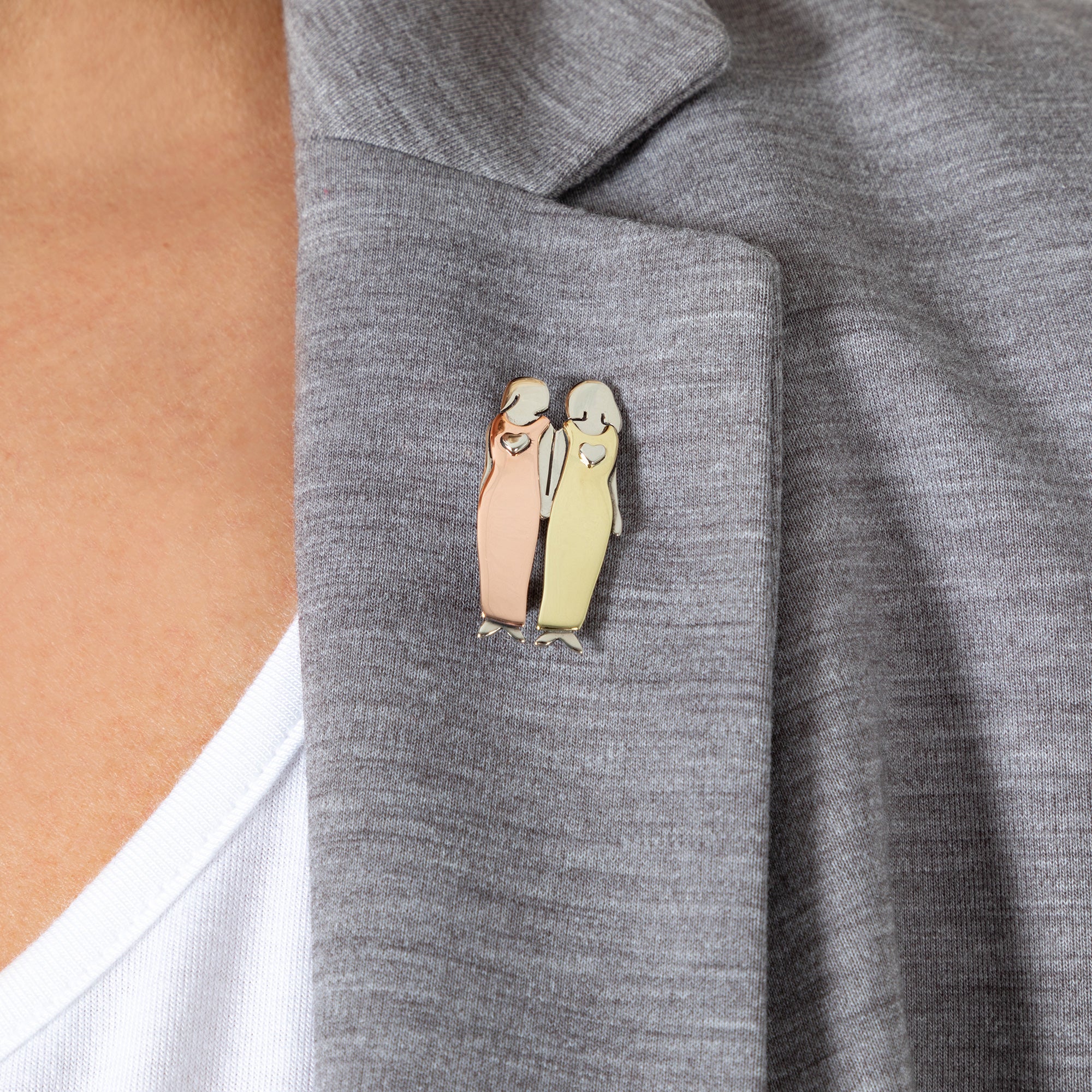 Bond Between Sisters Lapel Pin , Gift For Sister - 6 Sisters