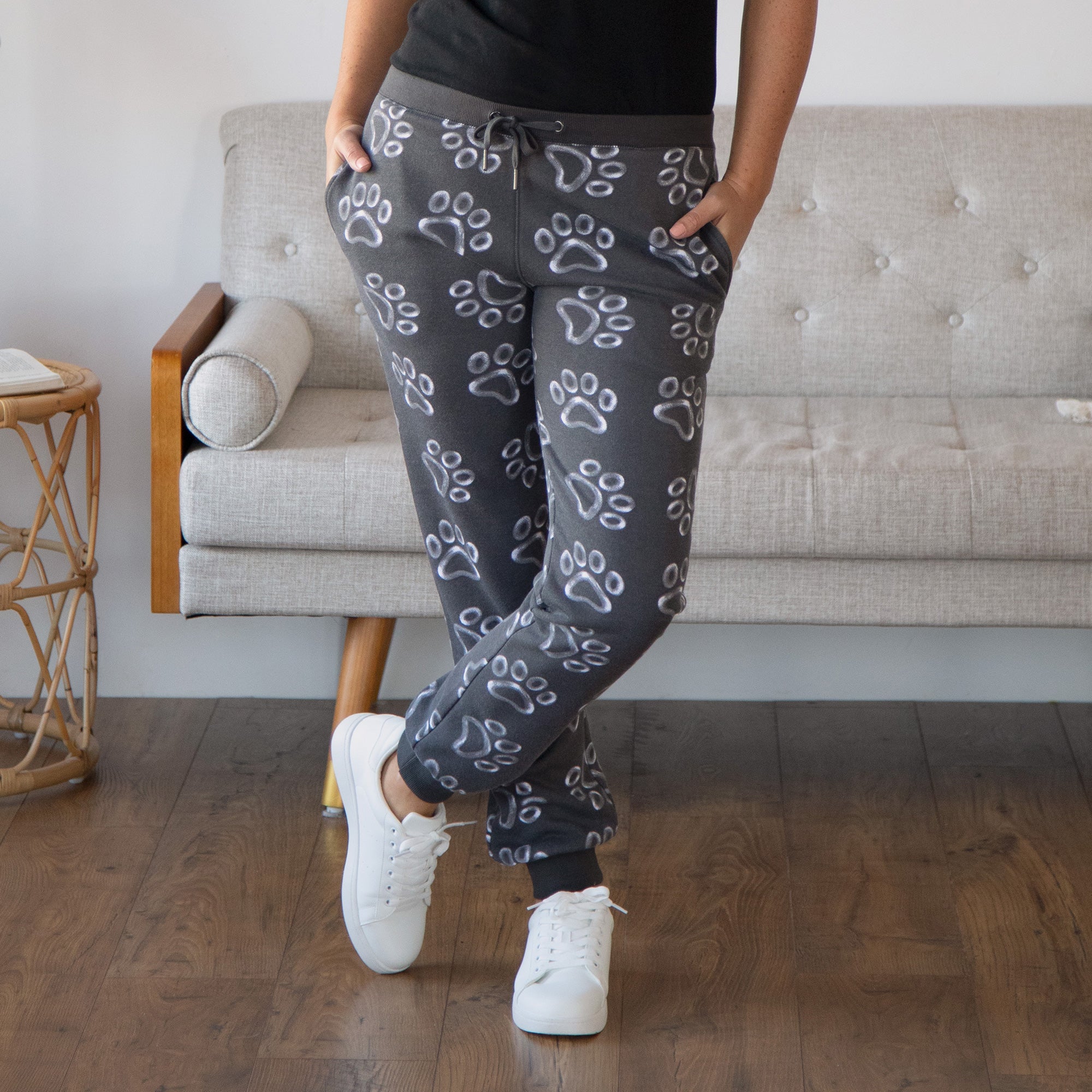 All Over Chalk Paw Sweatpants - M
