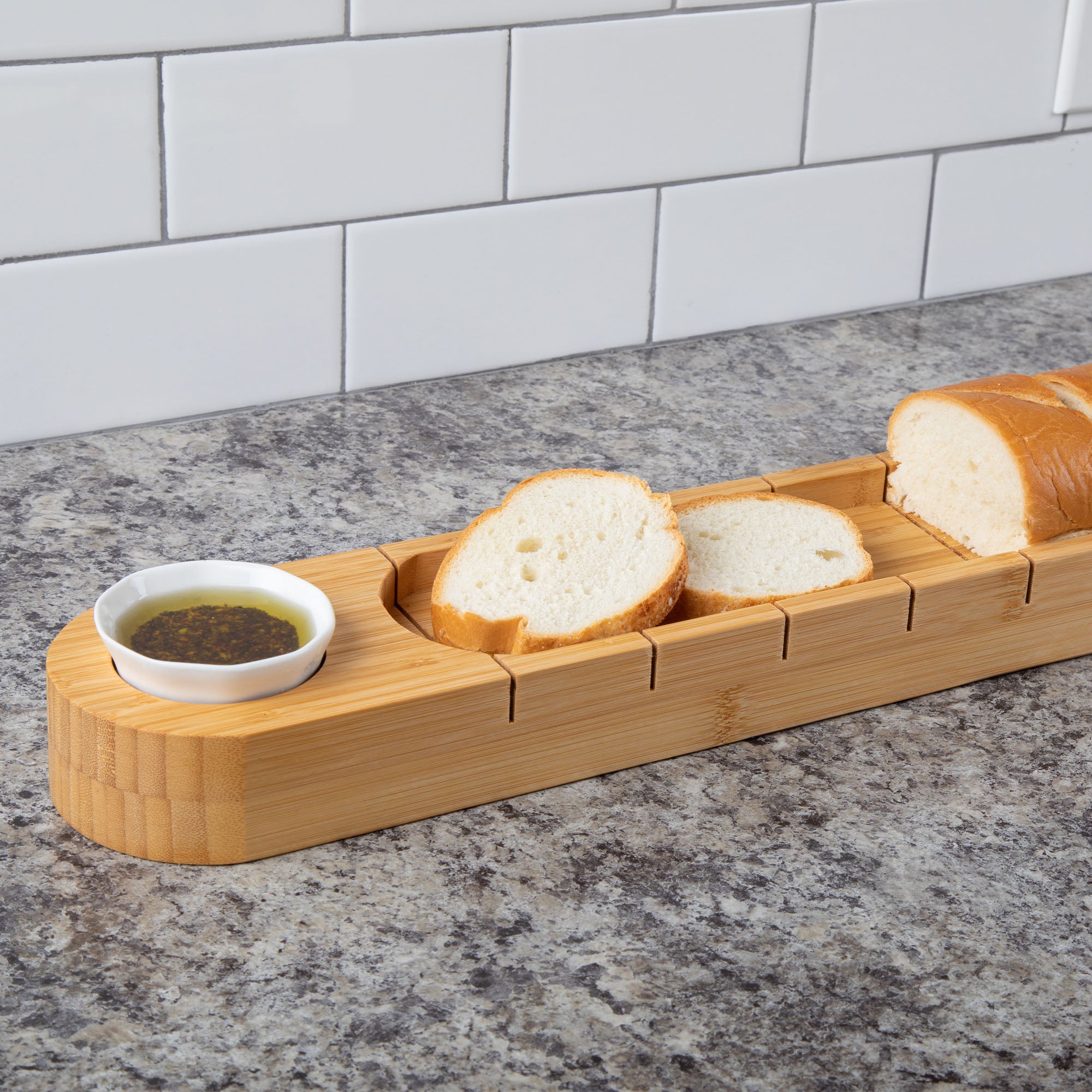 Bamboo Bread Cutting Board With Dip Cup