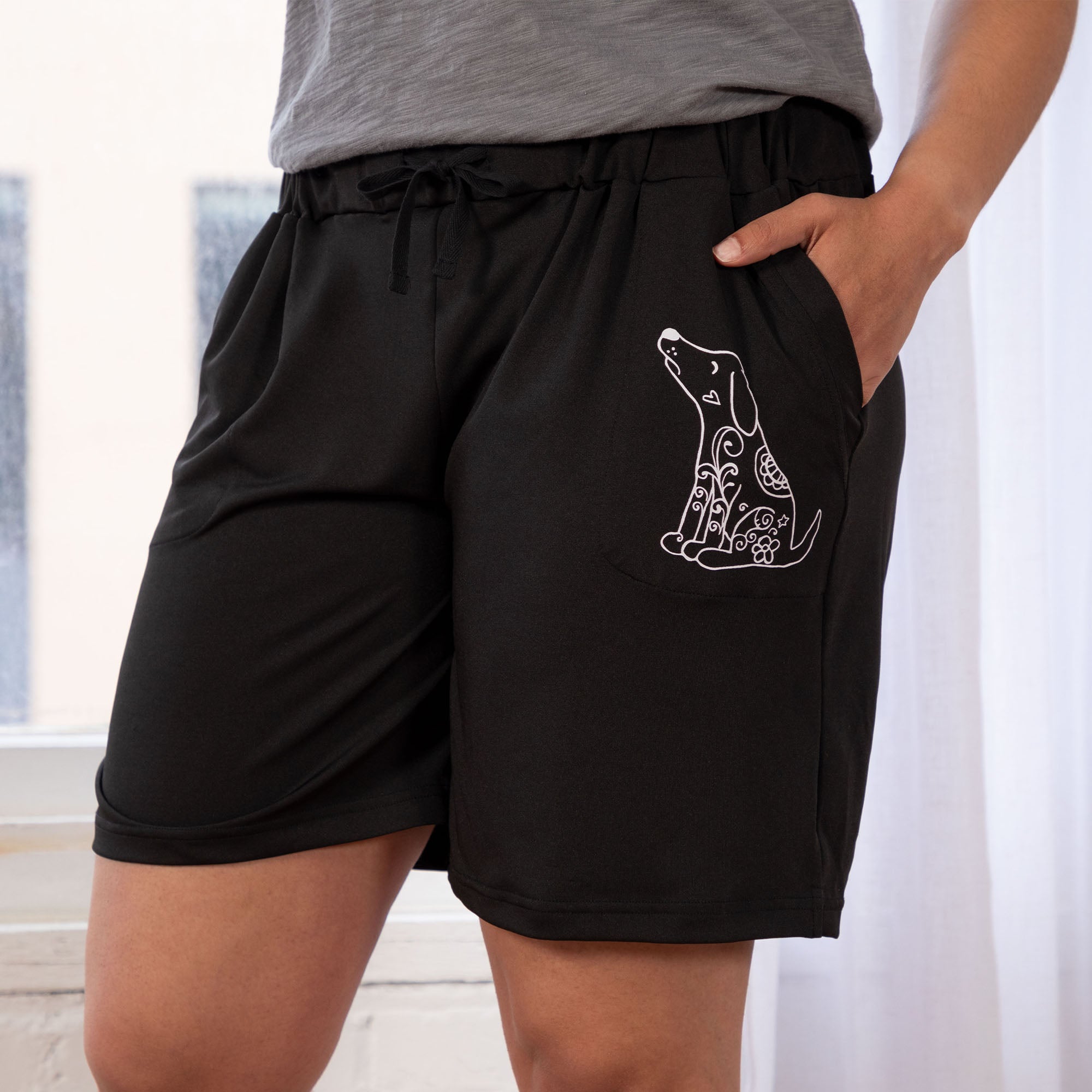 Women's Black Drawstring Paw Bermuda Shorts - Dog - 1X