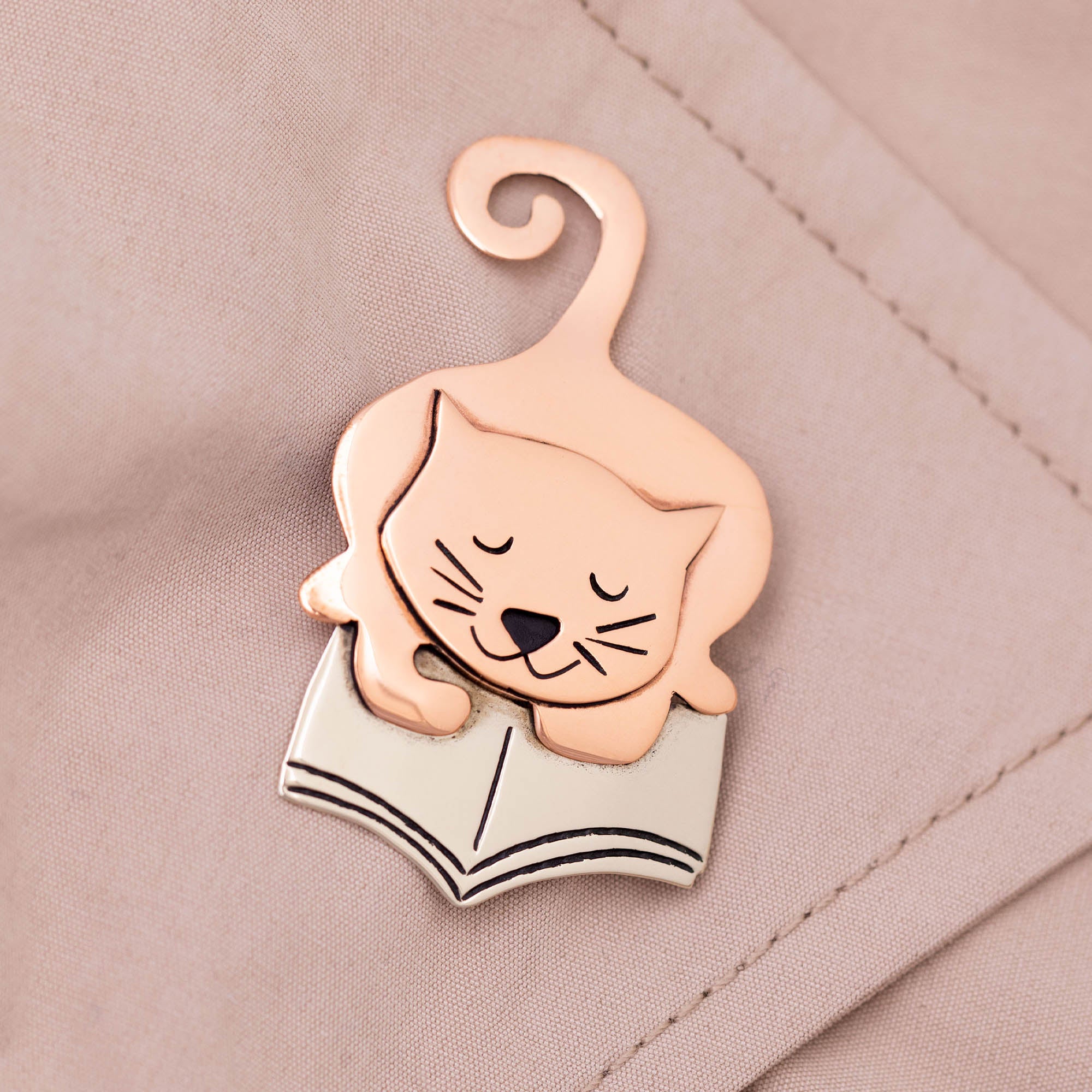 Pet Lover Book Club Pin - Cat