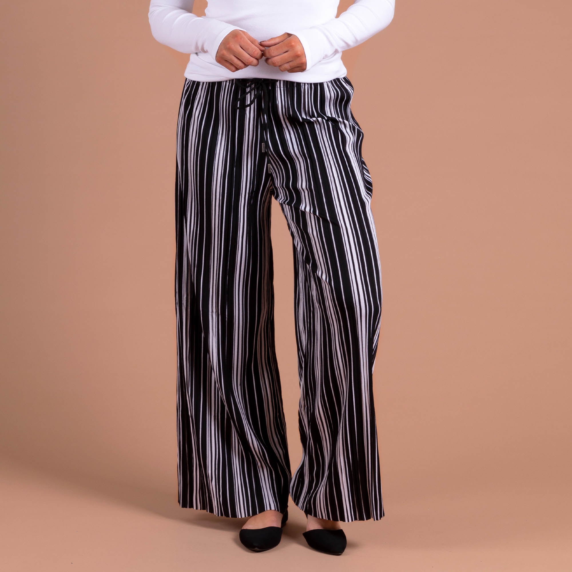 Striped Pleated Palazzo Wide Leg Pants - Black & White - One Size Fits Most