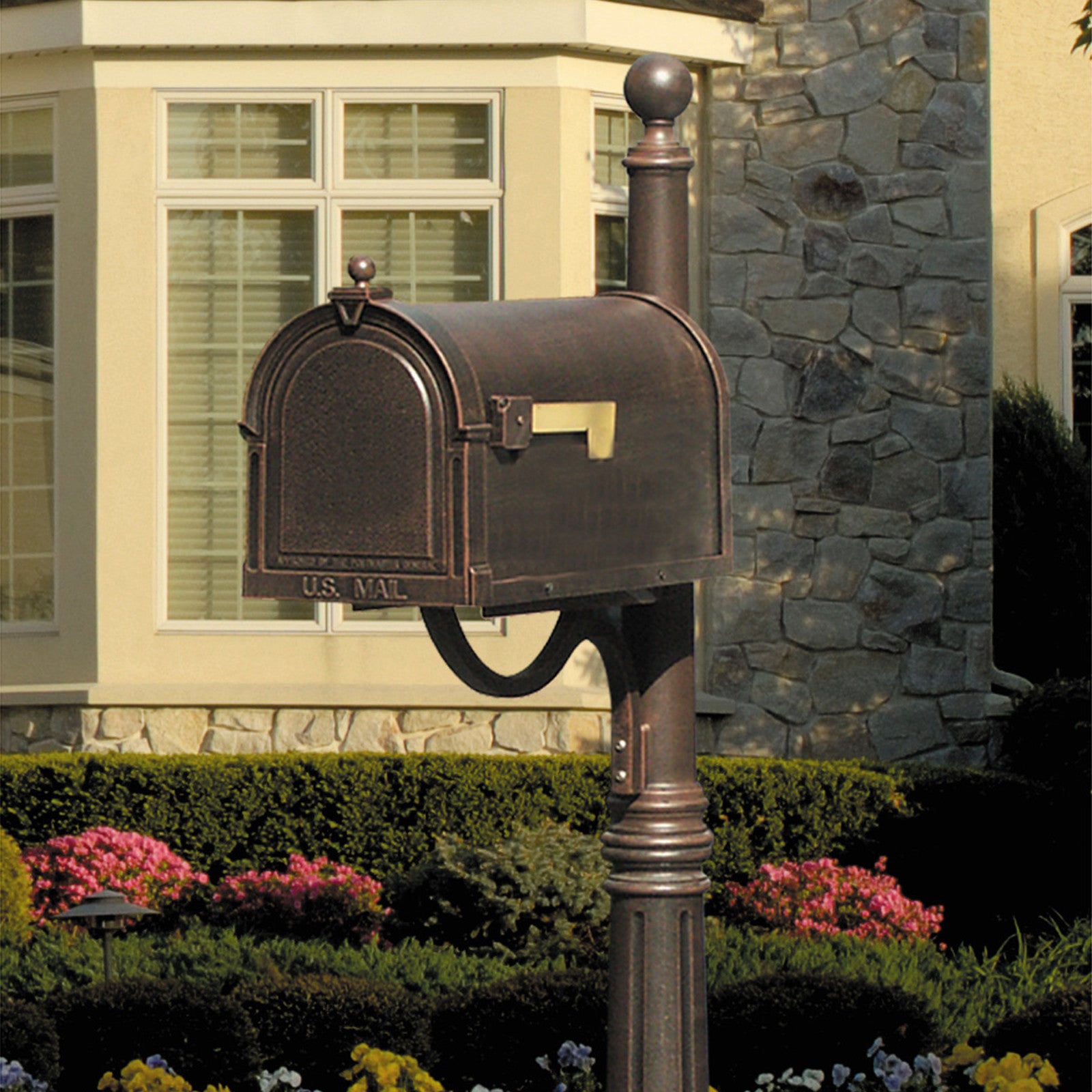 Special Lite Products Berkshire Curbside Mailbox and Tacoma Mailbox Post  with Direct Burial Kit｜門扉、玄関