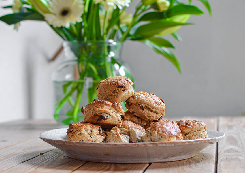 Nom Living Cinnamon and Date Scones on Stoneware Cake Stand