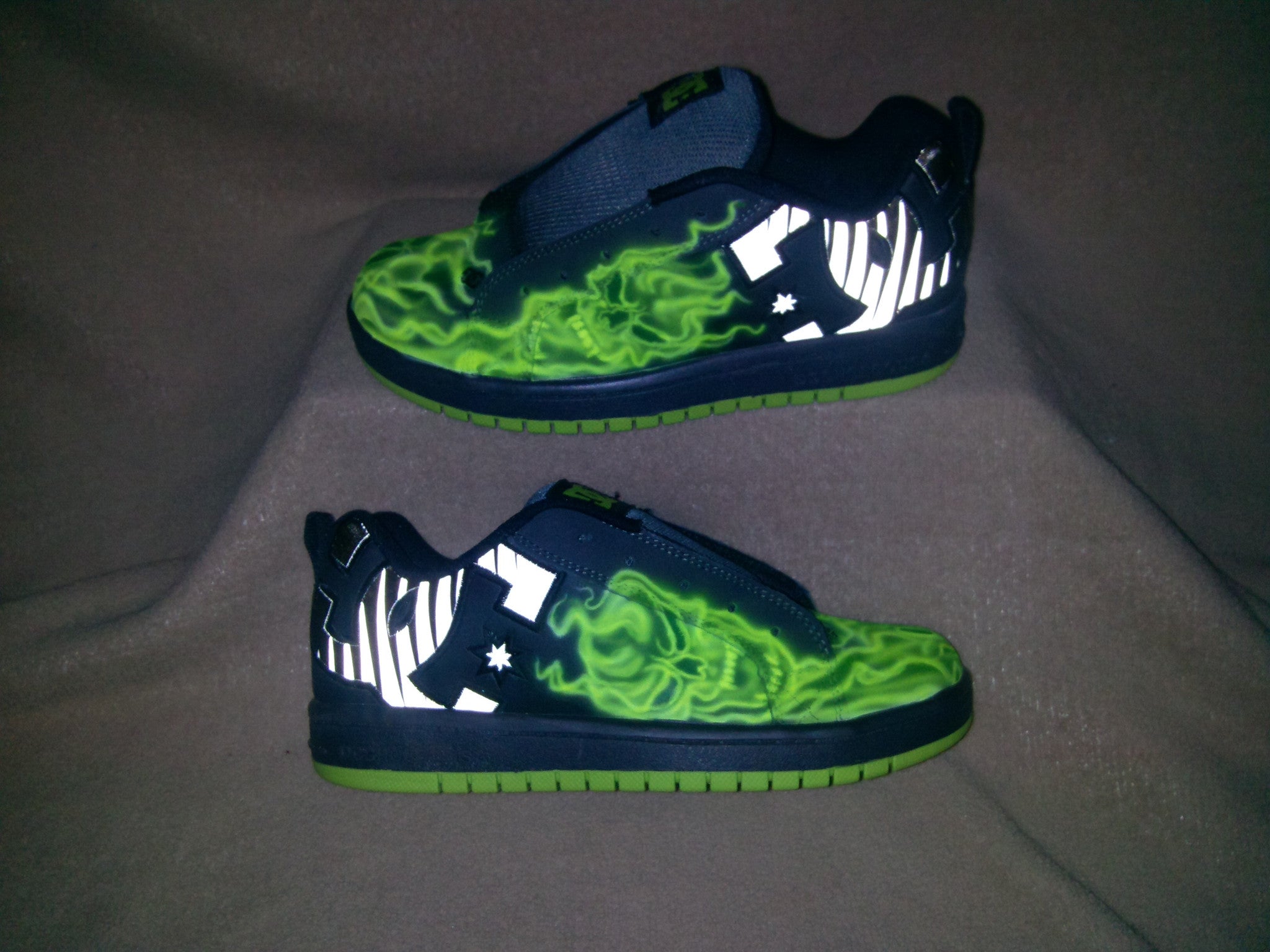 airbrush custom shoes