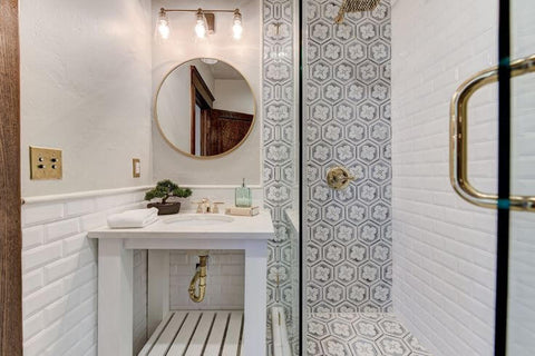 Small Walk-In Shower Tile Ideas - white thassos subway tile