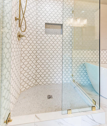 Walk-In Shower with Arabesque Lanterns Tile