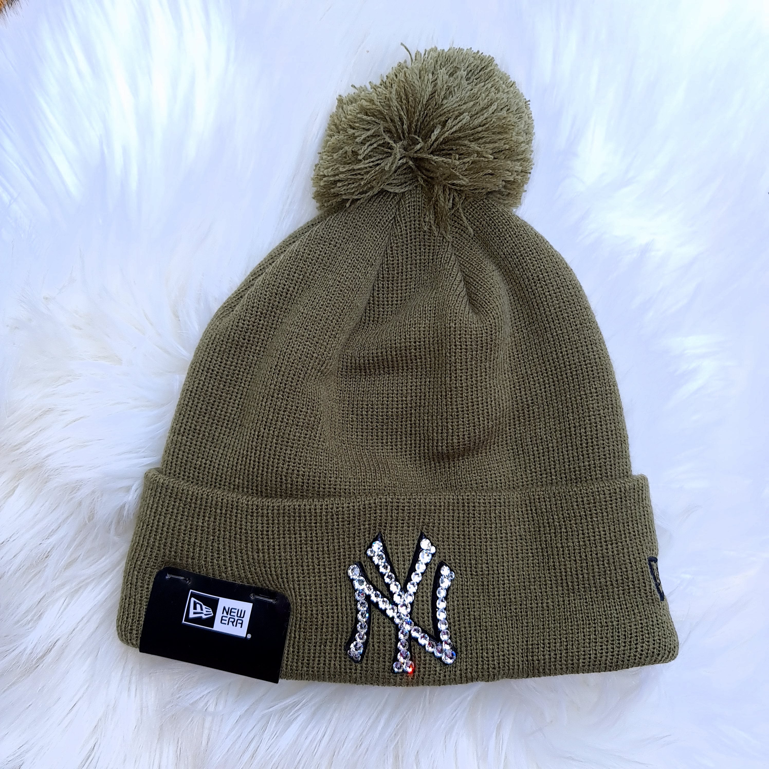 new era pom beanie