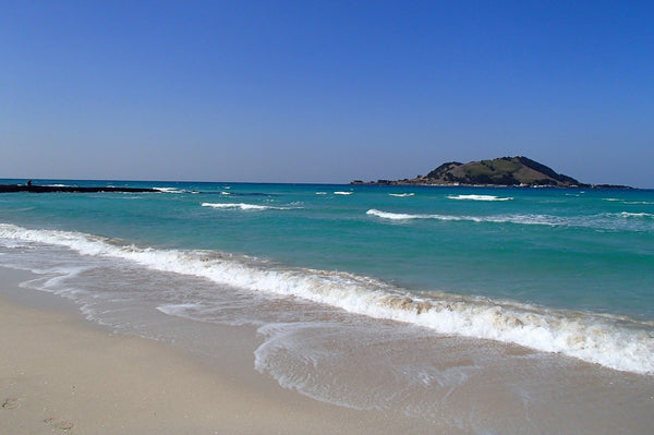 Hyeopjae Beach on Jeju Island, image by Lcarrion88