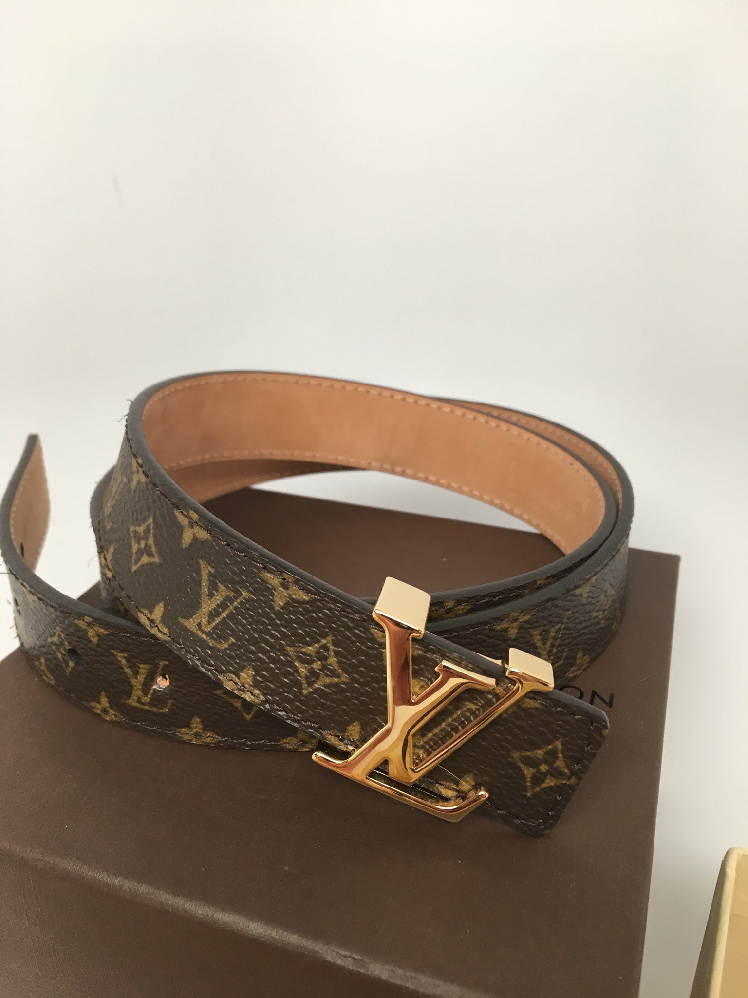 LOUIS VUITTON MONOGRAM CANVAS BUCKLE BELT - 85/34 – Hebster Boutique