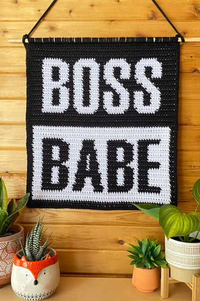 boss babe wall hanging crochet pattern