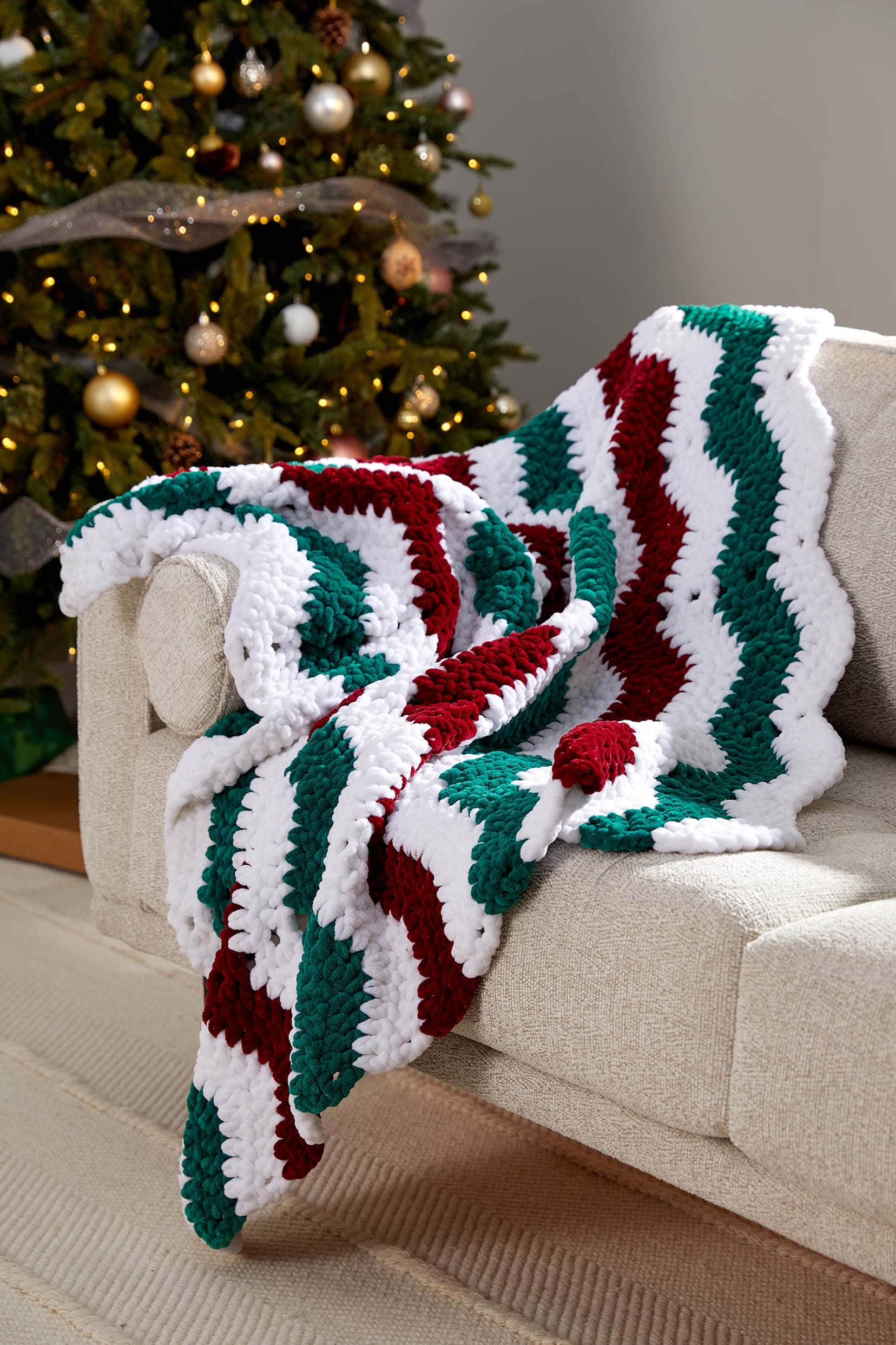 Holiday Cheer Throw – Premier Yarns