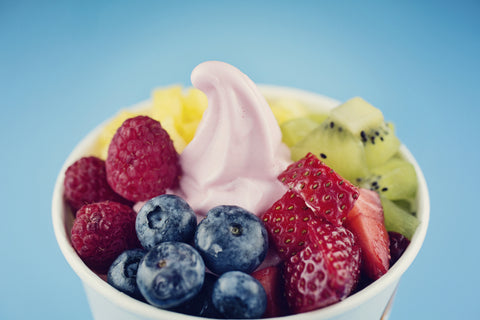 frozen yogurt with fruit