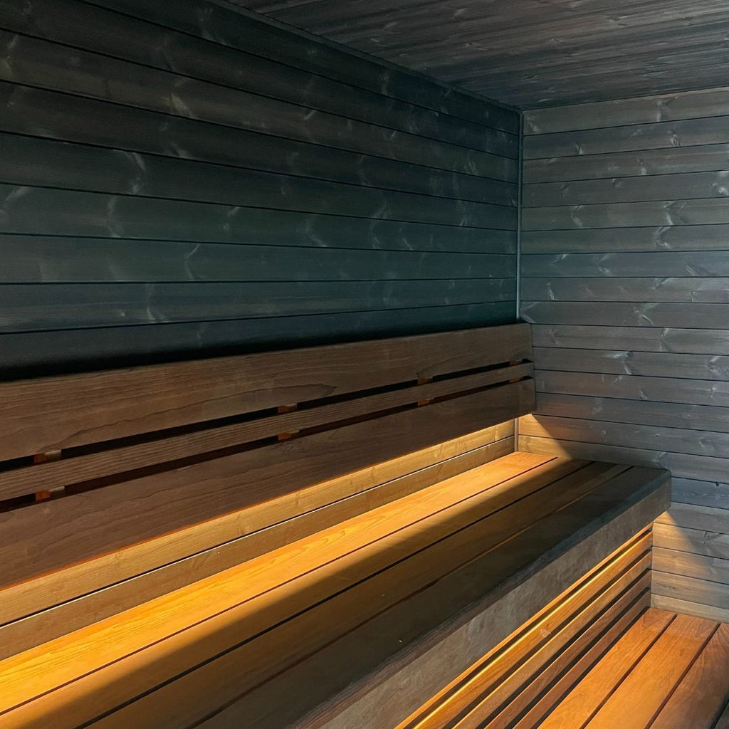 Thermo pine sauna cladding in sauna trailer - Finnmark Sauna