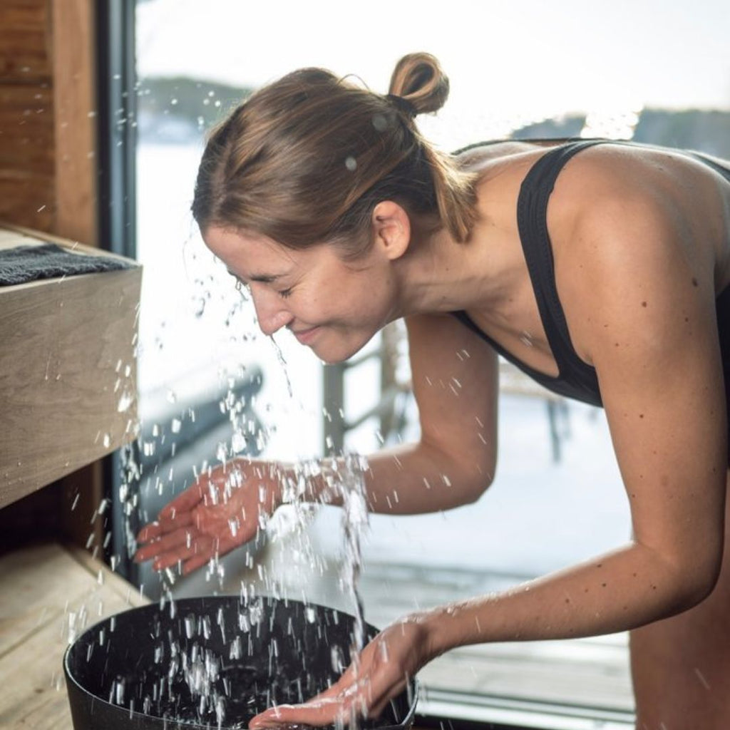 Rento brand image and Rento Pisara Bucket - Finnmark Sauna