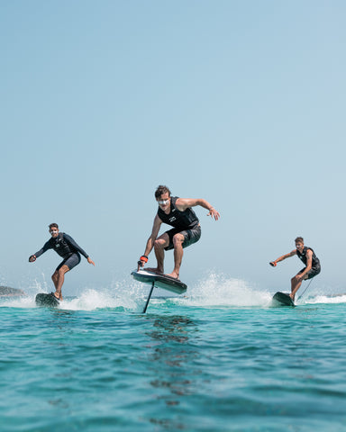 efoil surf électrique awake boards saint jacques wetsuits
