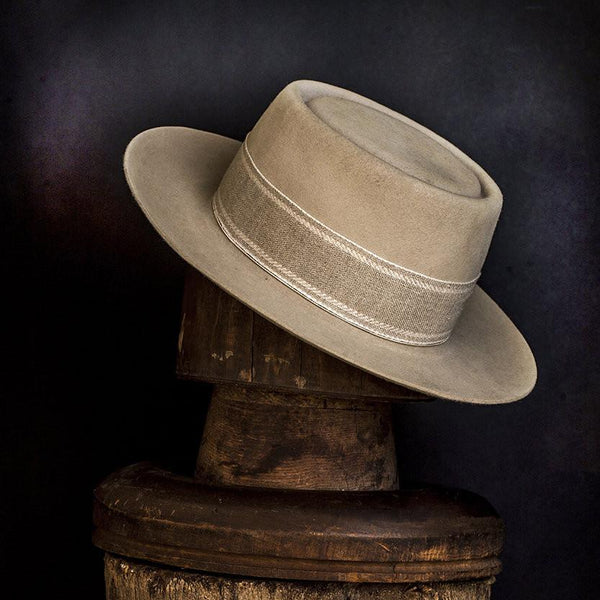 Hat 014 – Nick Fouquet