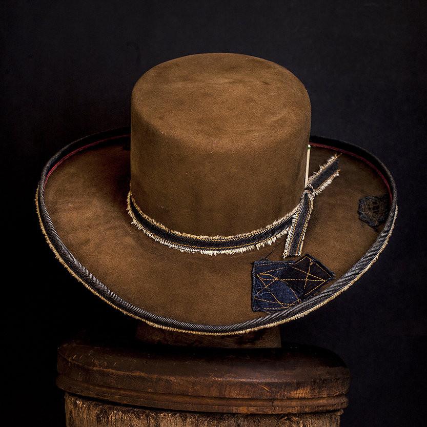 Hat 040 – Nick Fouquet