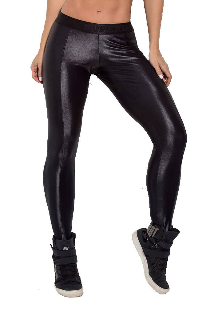 black athletic leggings