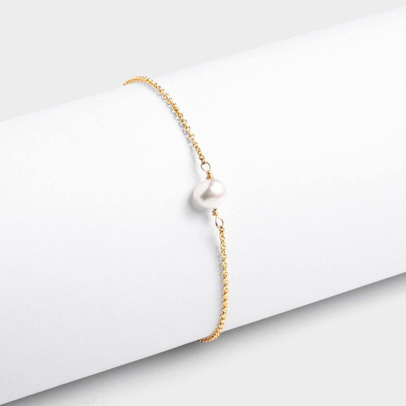 single pearl bracelet