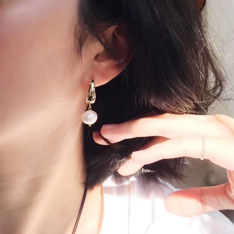 Amelia Pearl Earrings Sustainable And Ethical Jewelry In Nyc Siizu Sustainable Fashion