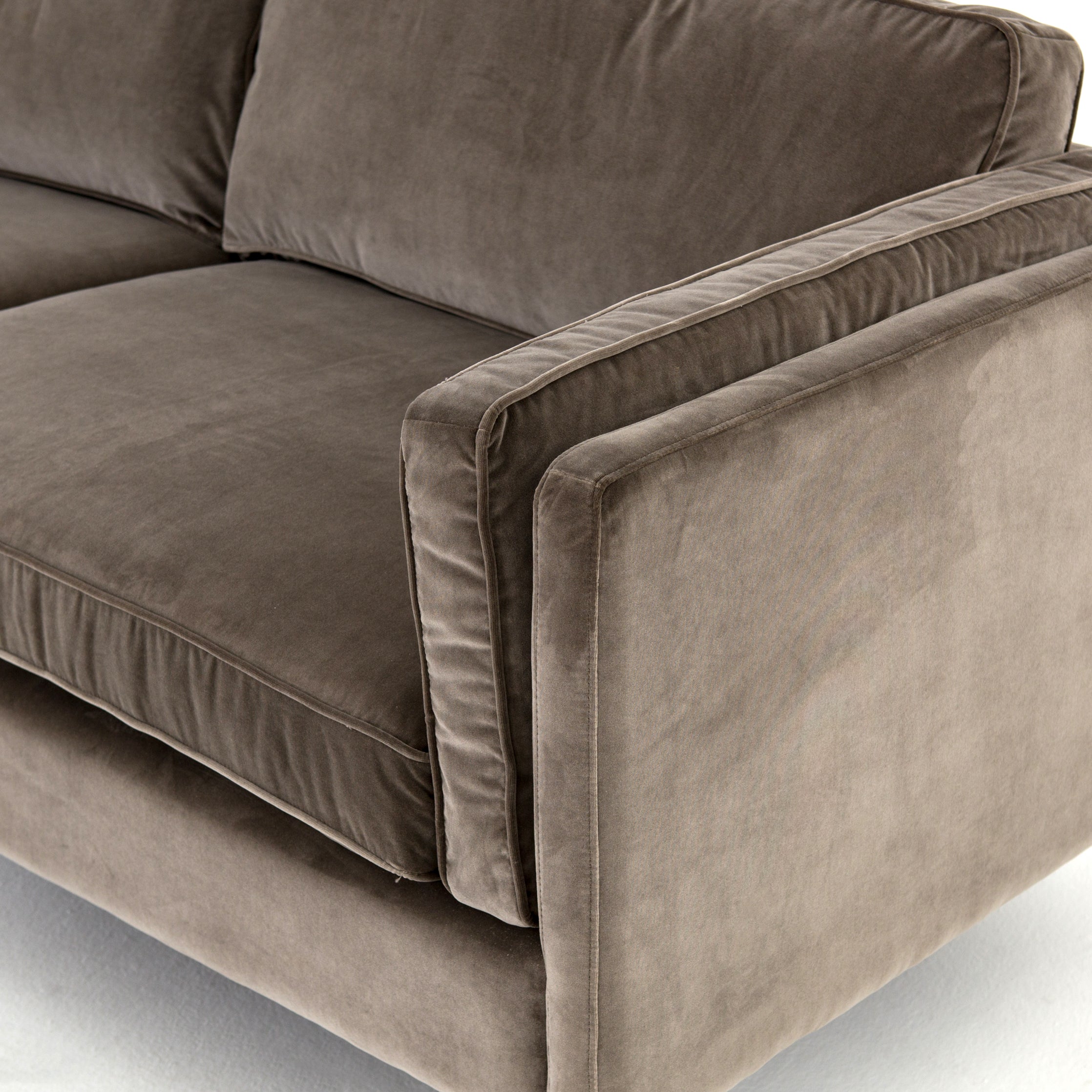 emery loveseat