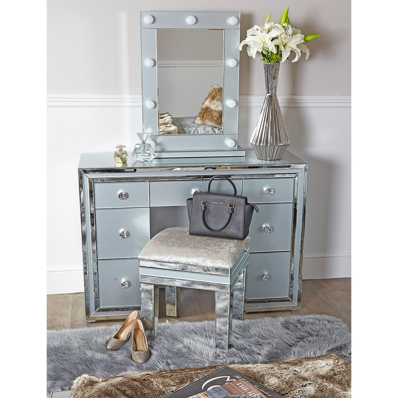 grey dressing table mirror