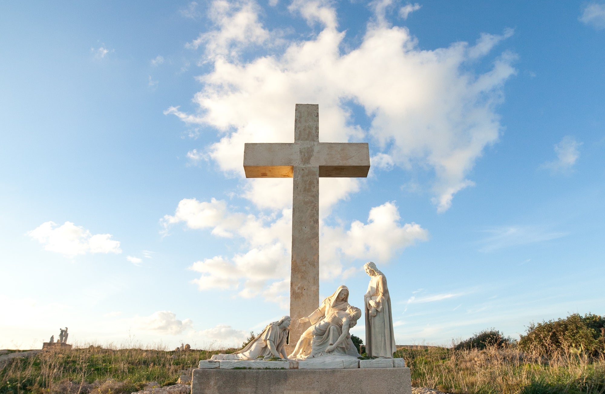 praying-the-stations-of-the-cross