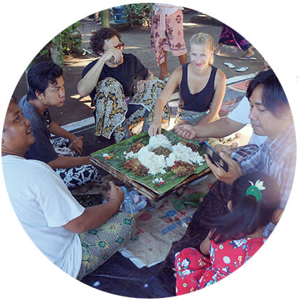 makers travelers lombok ceremony breakfast traditional rice pork