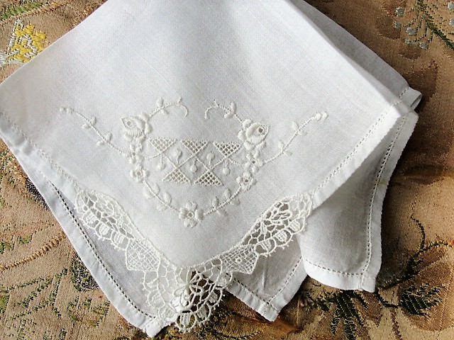 vintage lace hankies