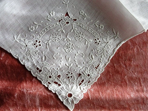 1930s Vintage MADEIRA Hand Embroidered Hankie Handkerchief White Work ...