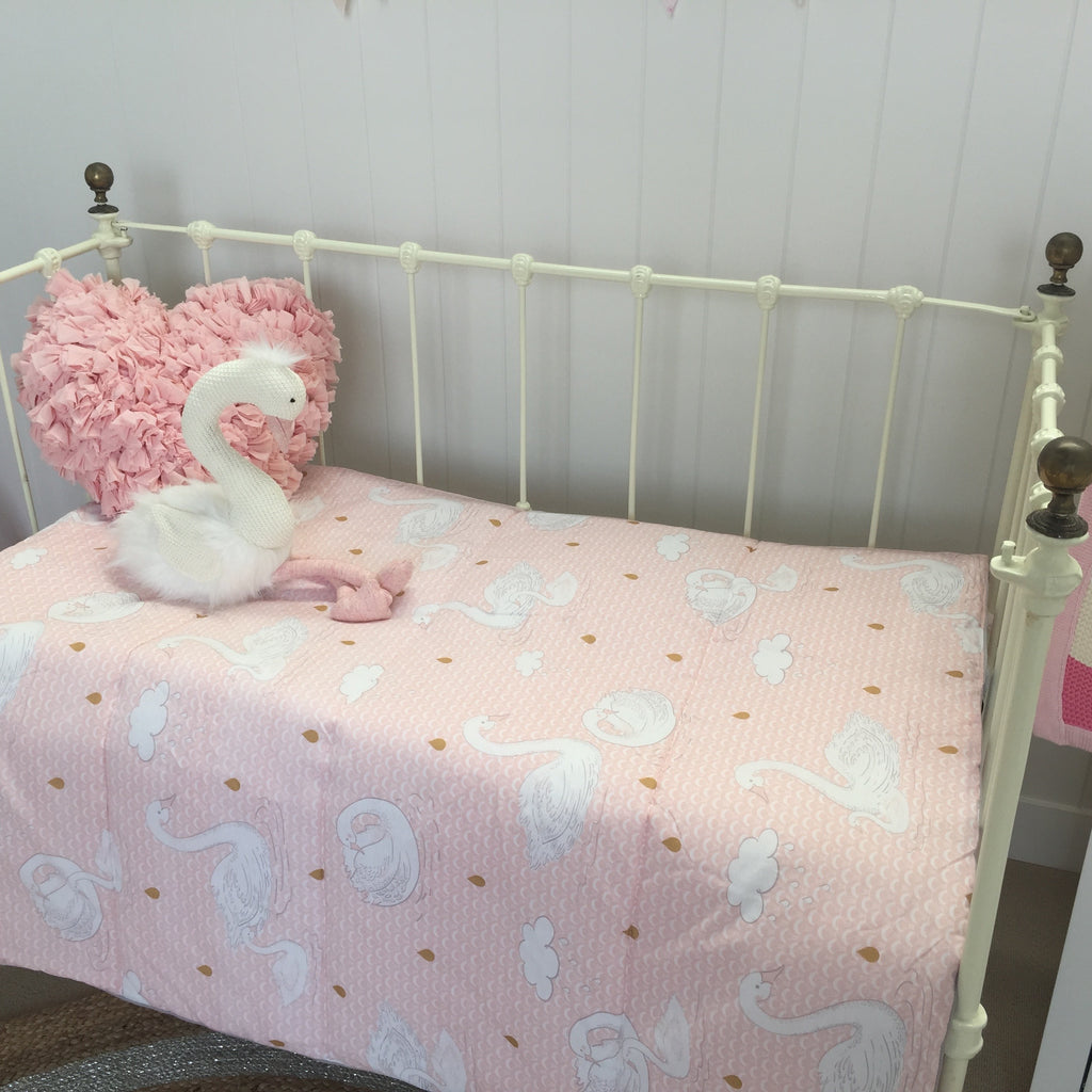 princess baby cot
