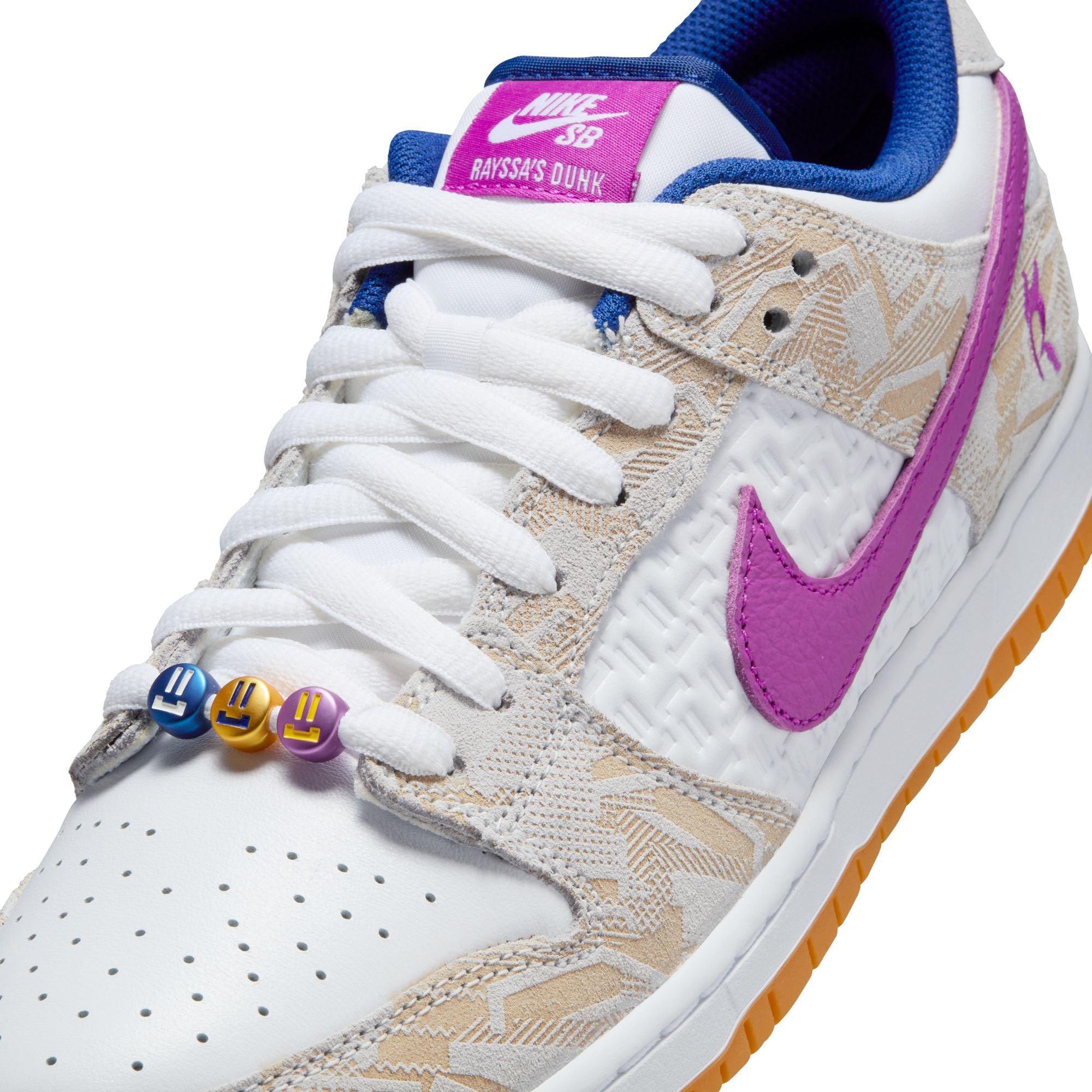 Product - Nike SB Dunk Low Rayssa Leal - Toe