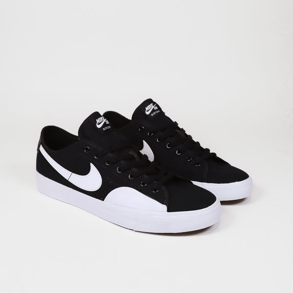 Cerco Gato de salto Egomanía Nike SB - Grant Taylor GT Blazer Low Shoes - White / Black / Gum – Welcome  Skate Store