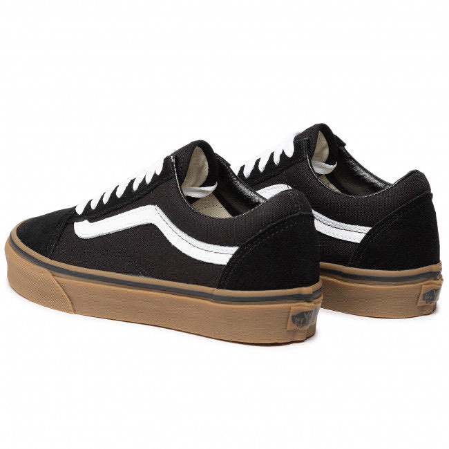 vans old skool gum sole black and white