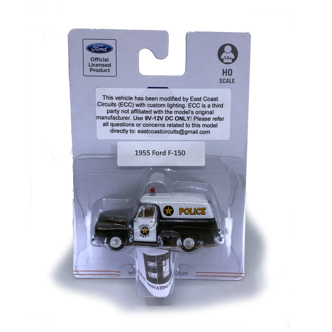 HO Scale: Lighted 1955 Ford F-100 Panel Truck - Police