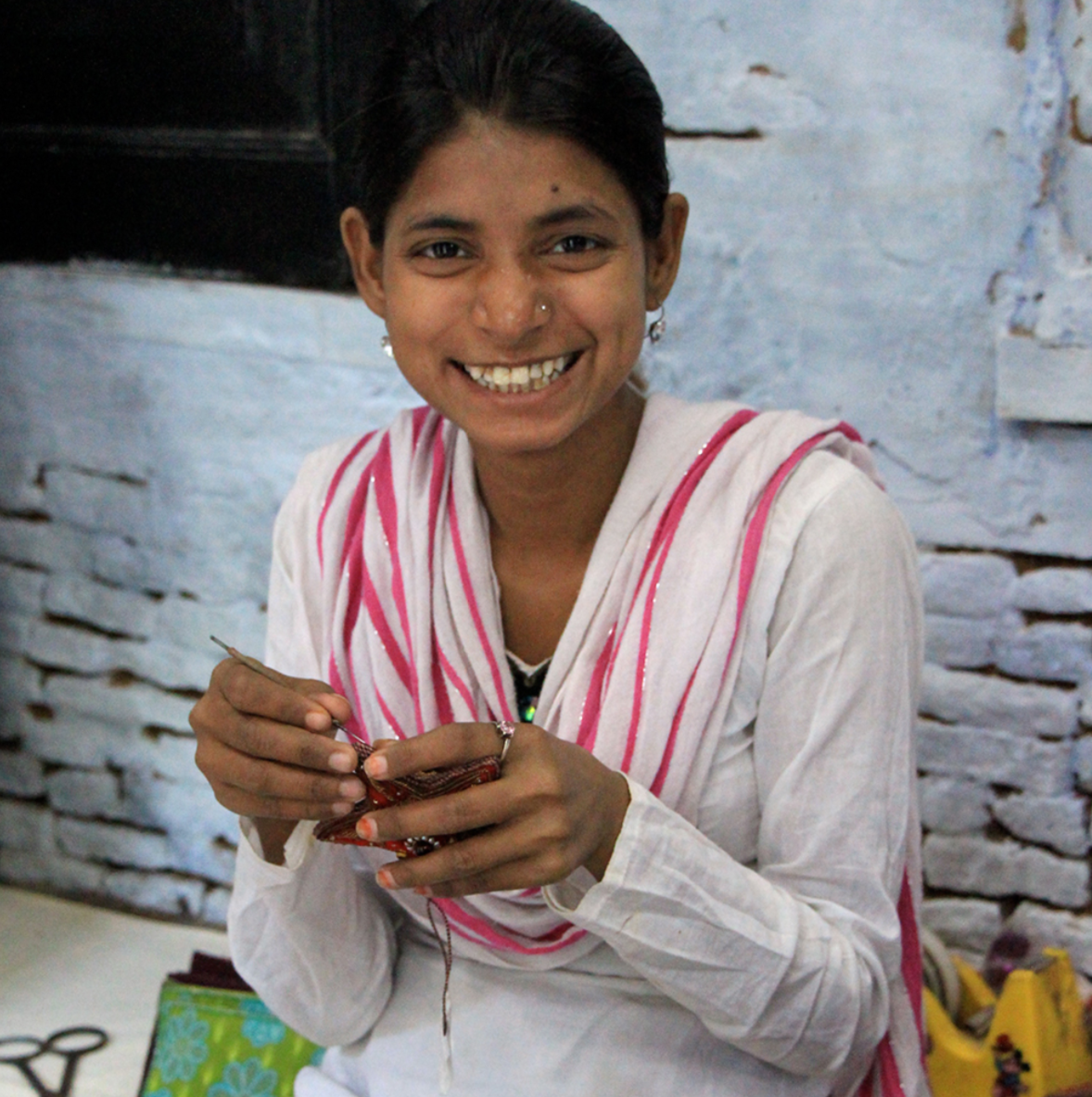 fair.trade.woman.made.artisans.dehli.for.do.good.shop.ethical.marketplace.outdoor.india
