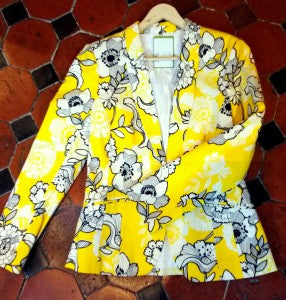 Yellow printed blazor Siopaella yellow trend