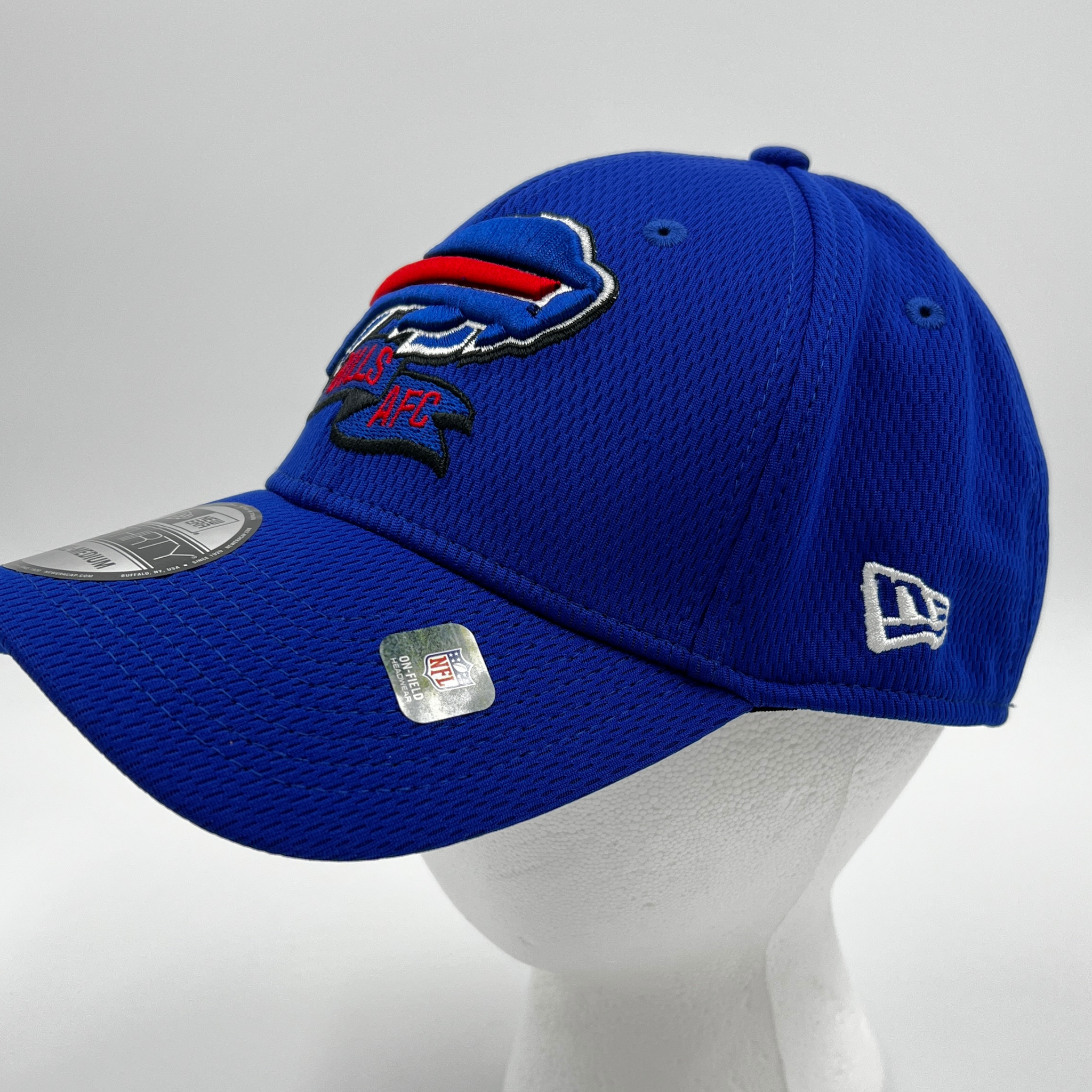 Buffalo Bills Hat Cap NEW Salute To Service Sideline Big Patch Logo USA  Flag ML 402096485615