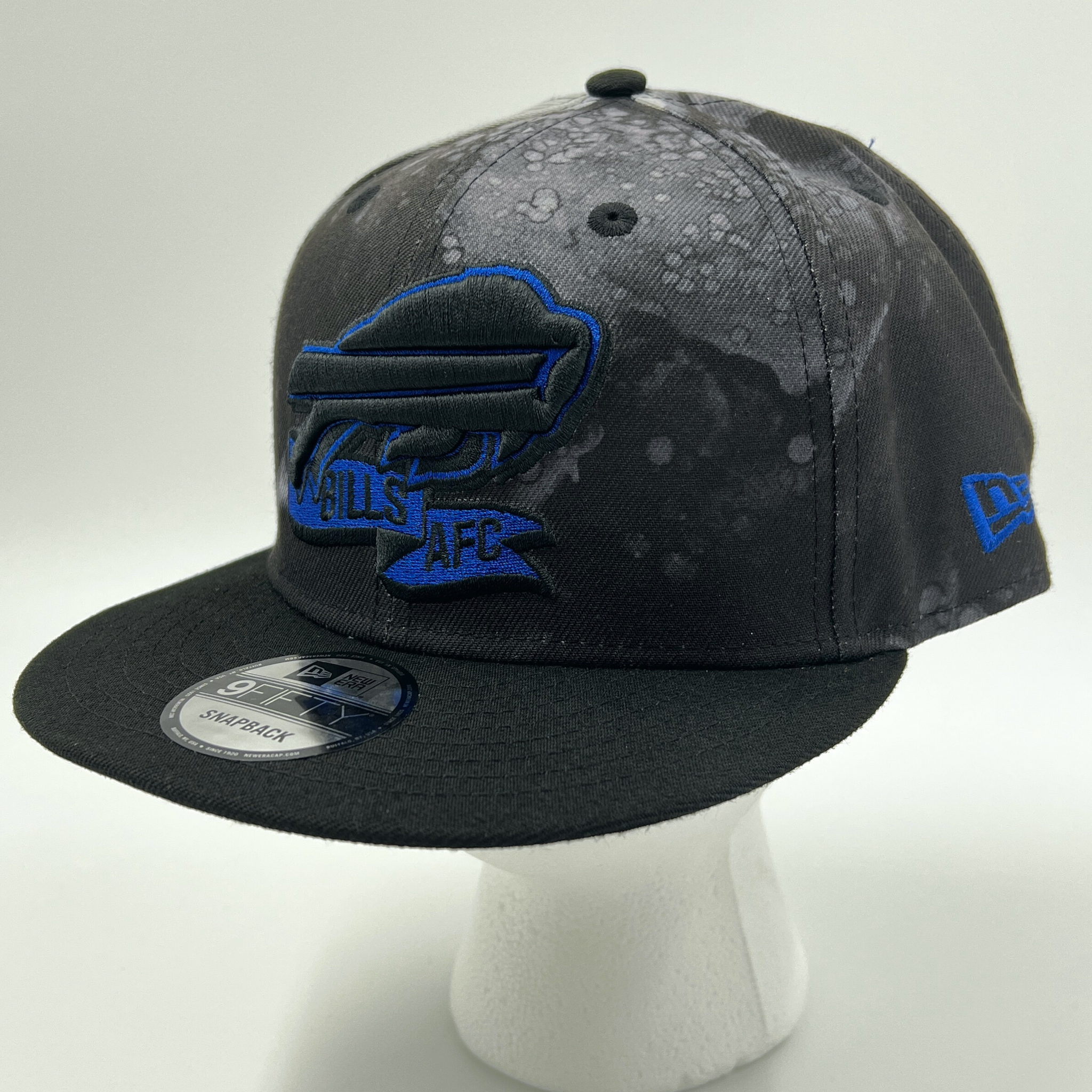 New Era Bills 2022 Salute To Service Snapback Hat | The BFLO Store