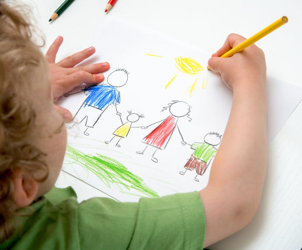 الرسم يساعد الأطفال على التعبير بشكل أفضل 